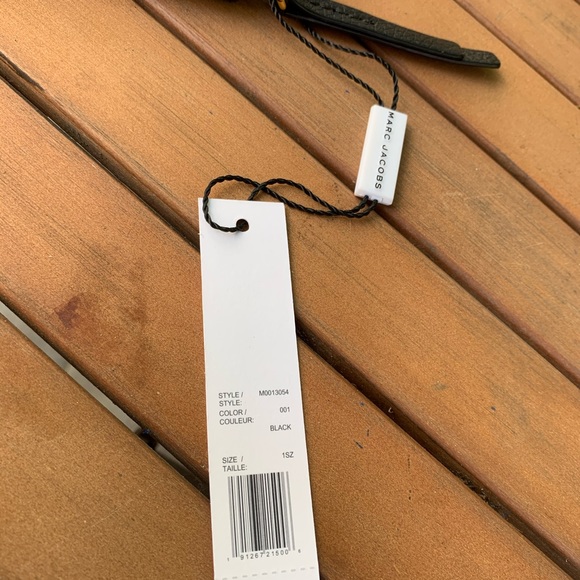 Marc Jacobs Empire Leather Zip Wallet - Picture 4 of 7